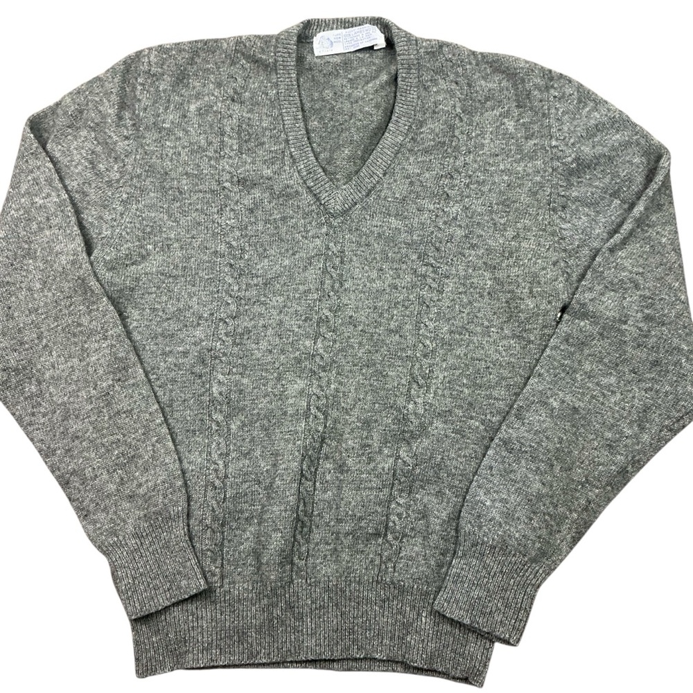 Vintage 70s 100% lambswool charcoal gray cable knit V-neck sweater SZ S/M